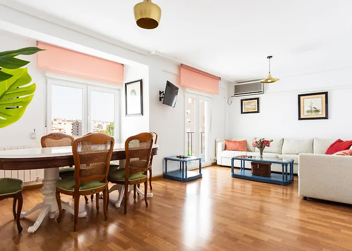 Junto Al Puente De Piedra Apartment *