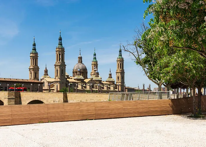 Junto Al Puente De Piedra Apartment Saragossa