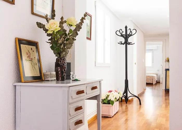 Junto Al Puente De Piedra *