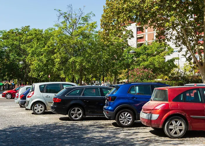Junto Al Puente De Piedra Apartment